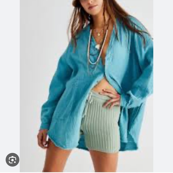 Free People Tops - FREE PEOPLE SUMMER DAYDREAM BUTTON DOWN